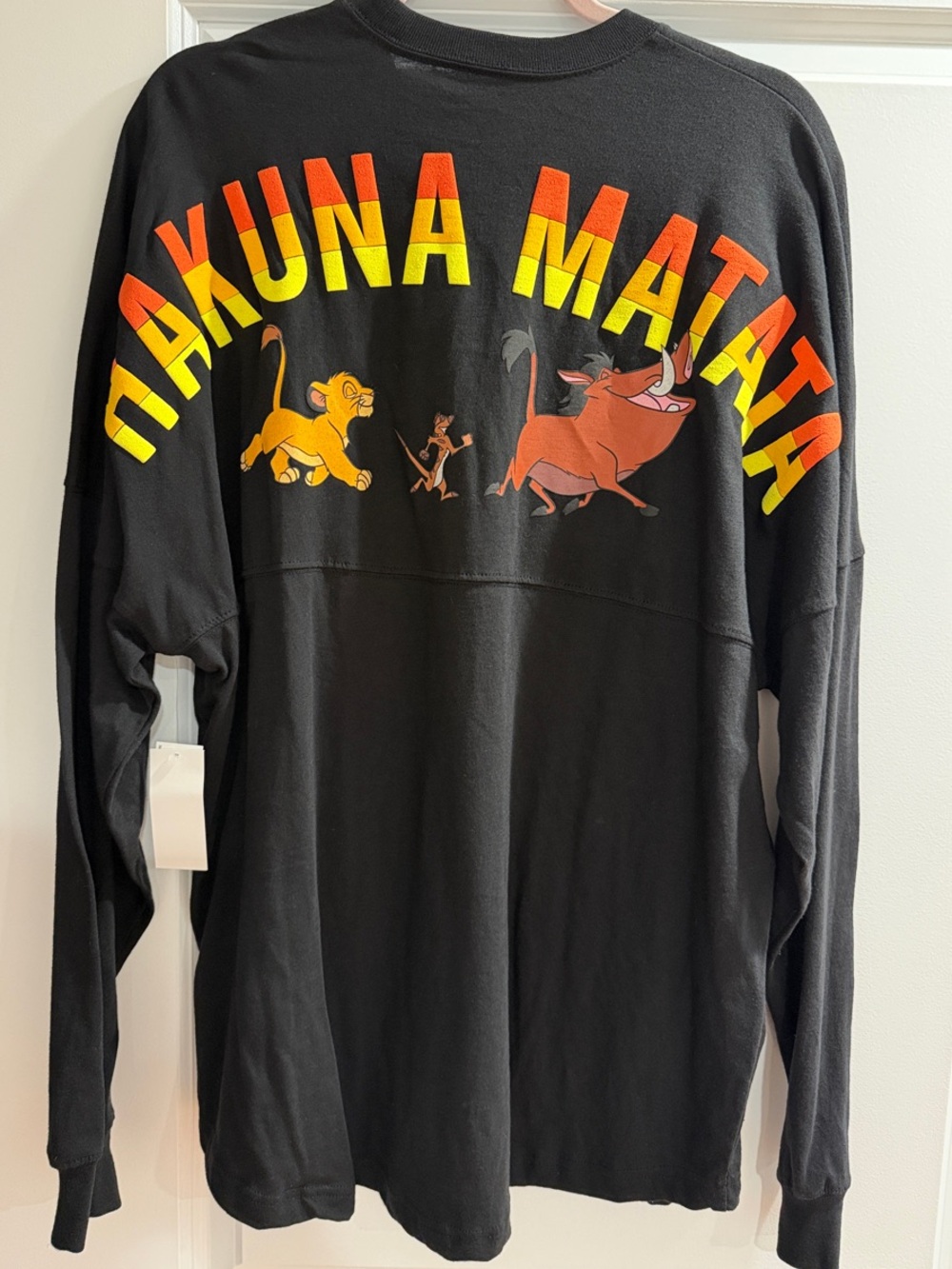 NWT! Disney Adult 'Hakuna Matata' Black Long-Sleeve Lightweight Spirit Jersey
